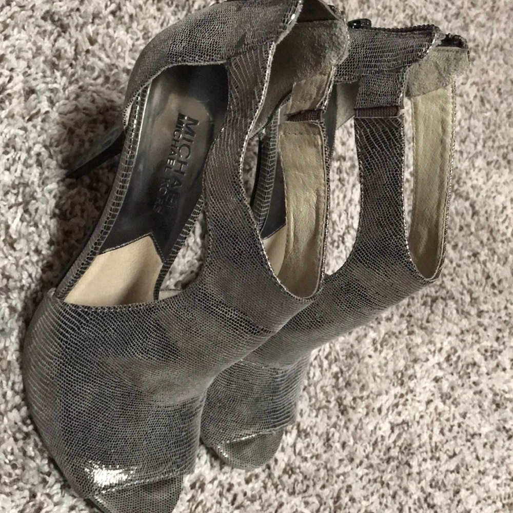 Michael Kors Josie Zip Back Leather Heel
